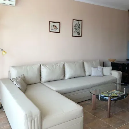 Apartment Апартаменти 