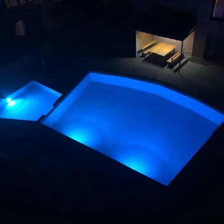 Apartment Апартаменти 